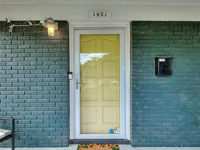 Photo 6 — 1921 NW 28th Street, Oklahoma City, OK 73106