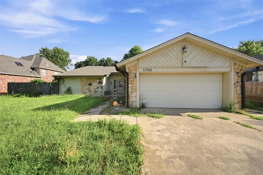Front exterior — 11705 NW 117th Street, Yukon, OK 73099