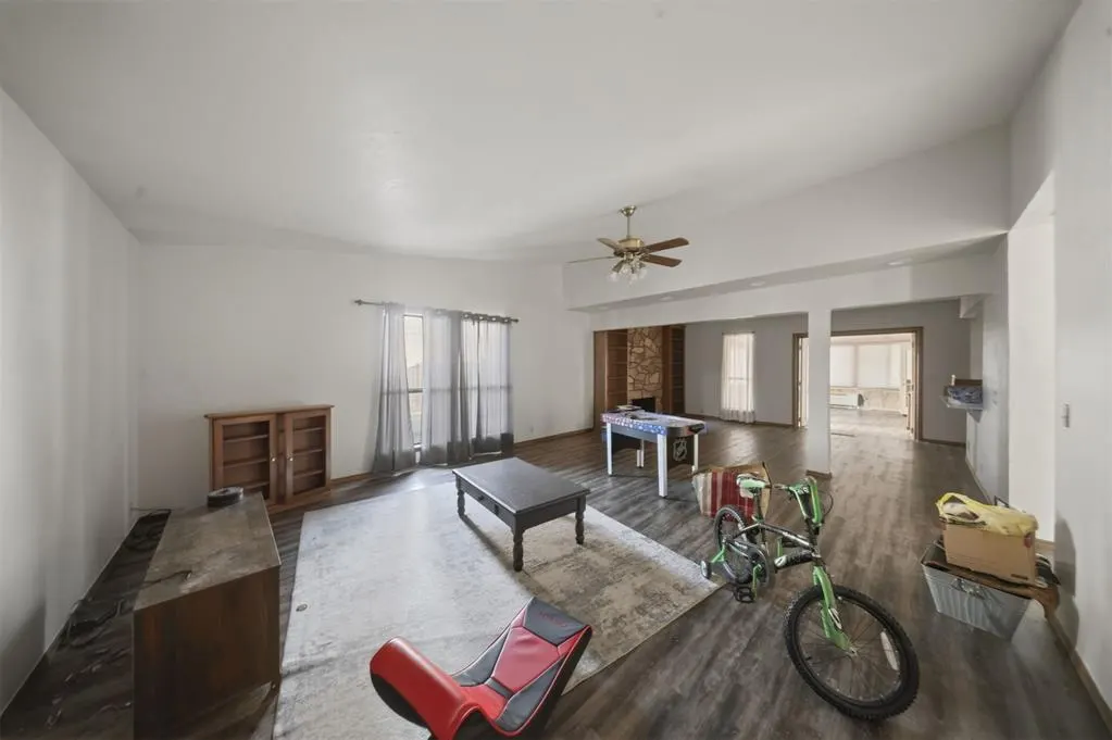 Photo 6 — 11705 NW 117th Street, Yukon, OK 73099