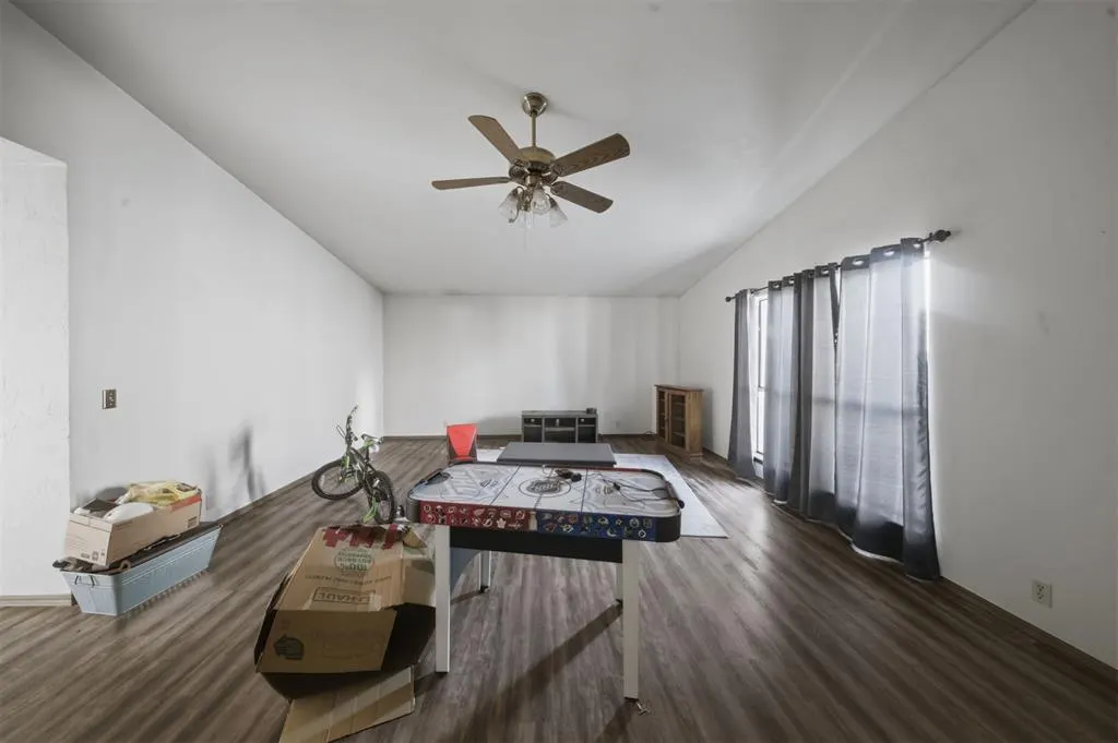 Photo 7 — 11705 NW 117th Street, Yukon, OK 73099