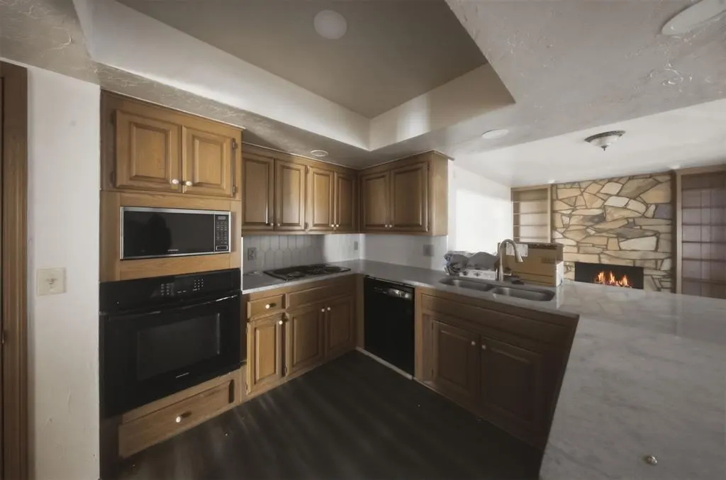 Photo 9 — 11705 NW 117th Street, Yukon, OK 73099