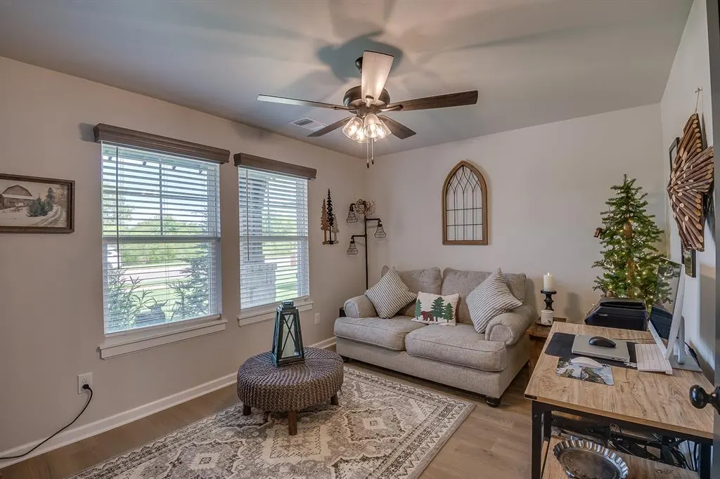 Photo 7 — 800 Argos Road, Yukon, OK 73099