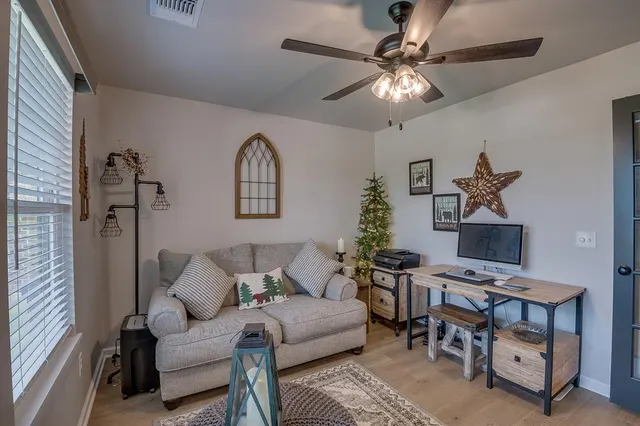 Photo 8 — 800 Argos Road, Yukon, OK 73099
