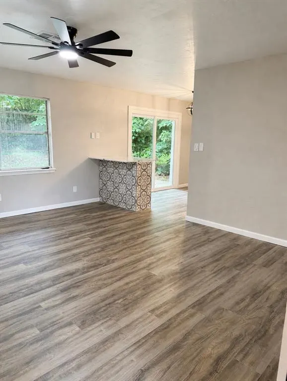 Photo 2 — 724 Jacquelyn Lane, Noble, OK 73068