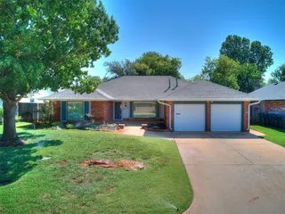 Sold home at 11604 N Miller Avenue