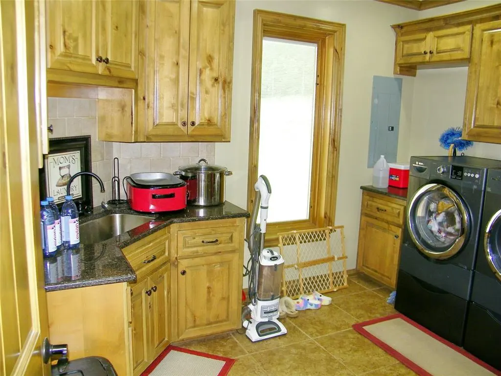 Photo 16 — 1200 Hickory Avenue, Wellston, OK 74881
