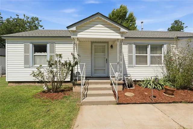 Photo 2 — 2901 S Otella Avenue, Oklahoma City, OK 73128