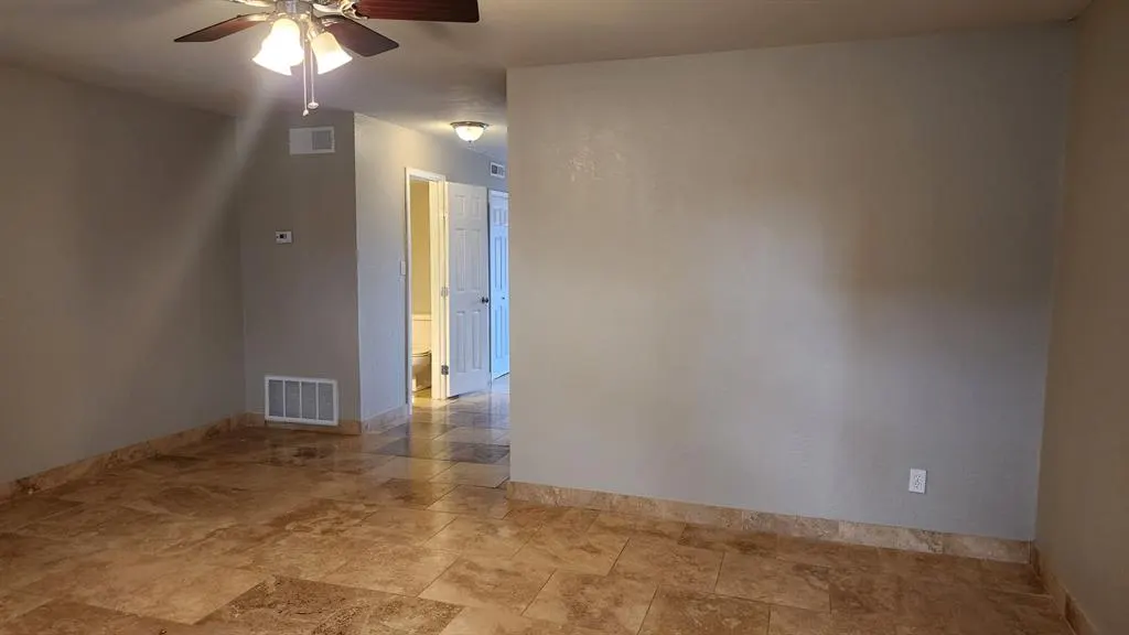 Photo 5 — 625 Welston Circle, Norman, OK 73071