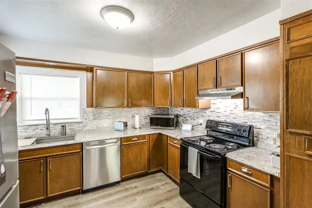 Photo 4 — 1910 S 13th Street, Chickasha, OK 73018