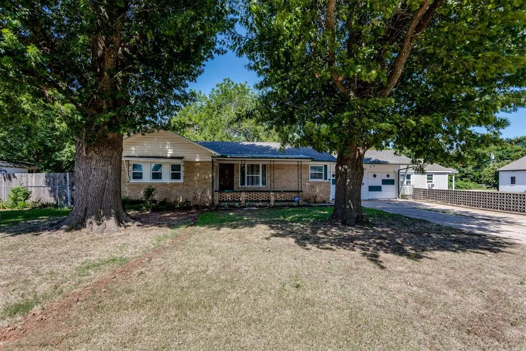 Photo 6 — 1910 S 13th Street, Chickasha, OK 73018