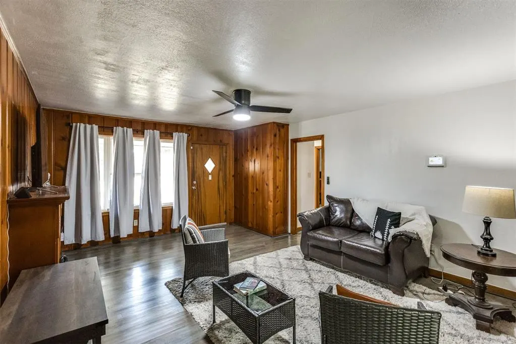 Photo 11 — 1910 S 13th Street, Chickasha, OK 73018