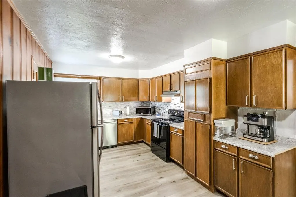 Photo 15 — 1910 S 13th Street, Chickasha, OK 73018