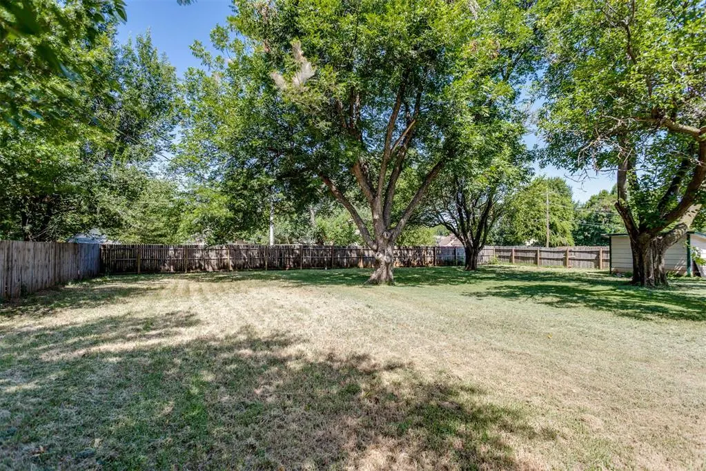 Photo 44 — 1910 S 13th Street, Chickasha, OK 73018