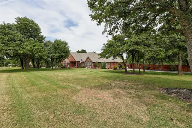 Photo 3 — 1224 Parrish Place, Blanchard, OK 73010