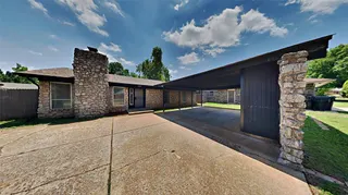 Sold home at 2108 NW 114th Street