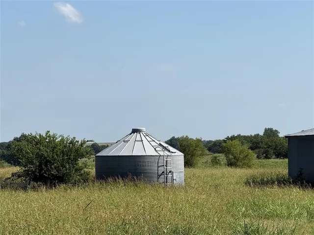 Photo 3 — 13956 W County Road 70, Crescent, OK 73028