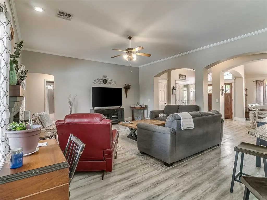 Photo 11 — 16008 Ledge Lane, Edmond, OK 73013