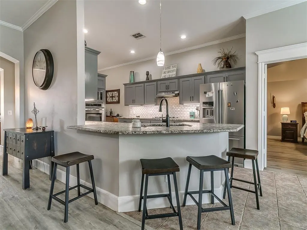 Photo 14 — 16008 Ledge Lane, Edmond, OK 73013