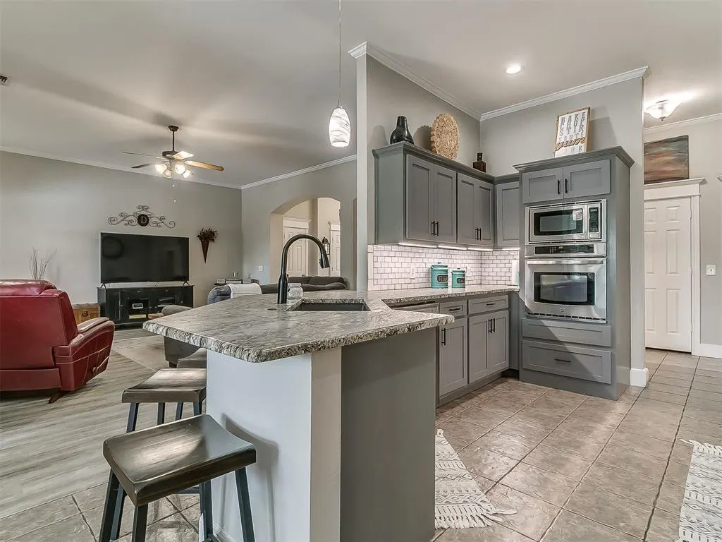 Photo 16 — 16008 Ledge Lane, Edmond, OK 73013