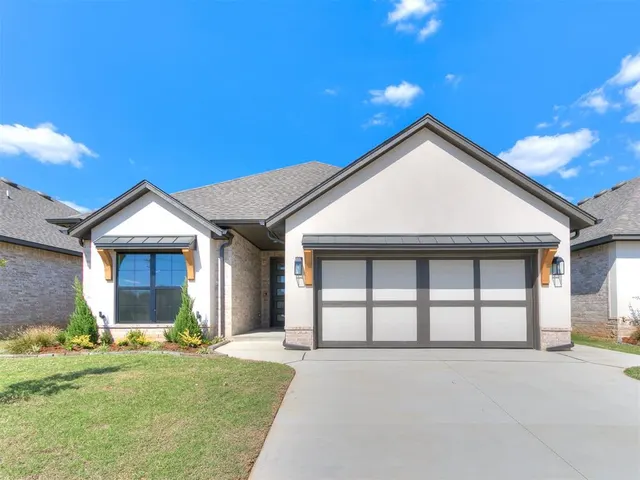 Photo 2 — 3009 SW 133rd Terrace, Oklahoma City, OK 73170