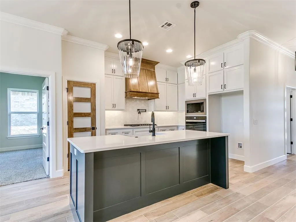 Photo 4 — 3009 SW 133rd Terrace, Oklahoma City, OK 73170