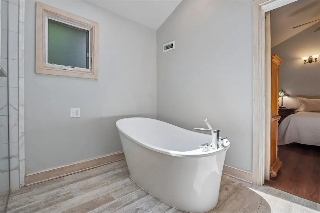 Photo 24 — 1620 Fox Hollow Ridge, Oklahoma City, OK 73131