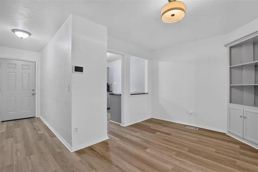 Photo 4 — 3013 W Wilshire Boulevard, Oklahoma City, OK 73116