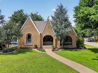 Sold home at 3401 NW 20th Street