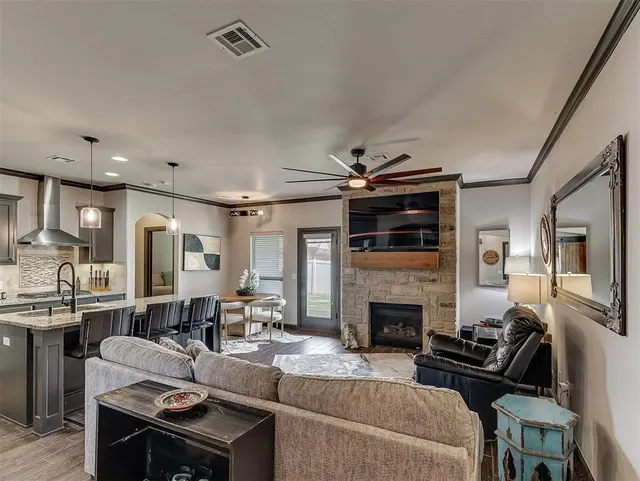 Photo 4 — 2901 NW 188th Street, Edmond, OK 73012