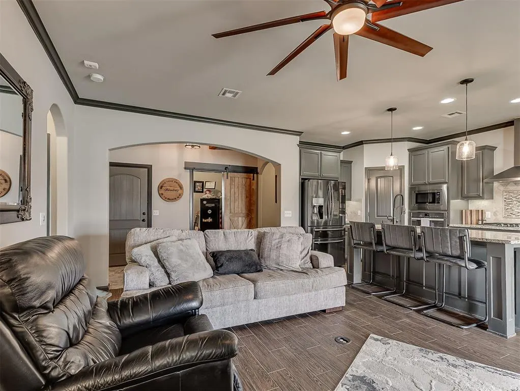 Photo 9 — 2901 NW 188th Street, Edmond, OK 73012