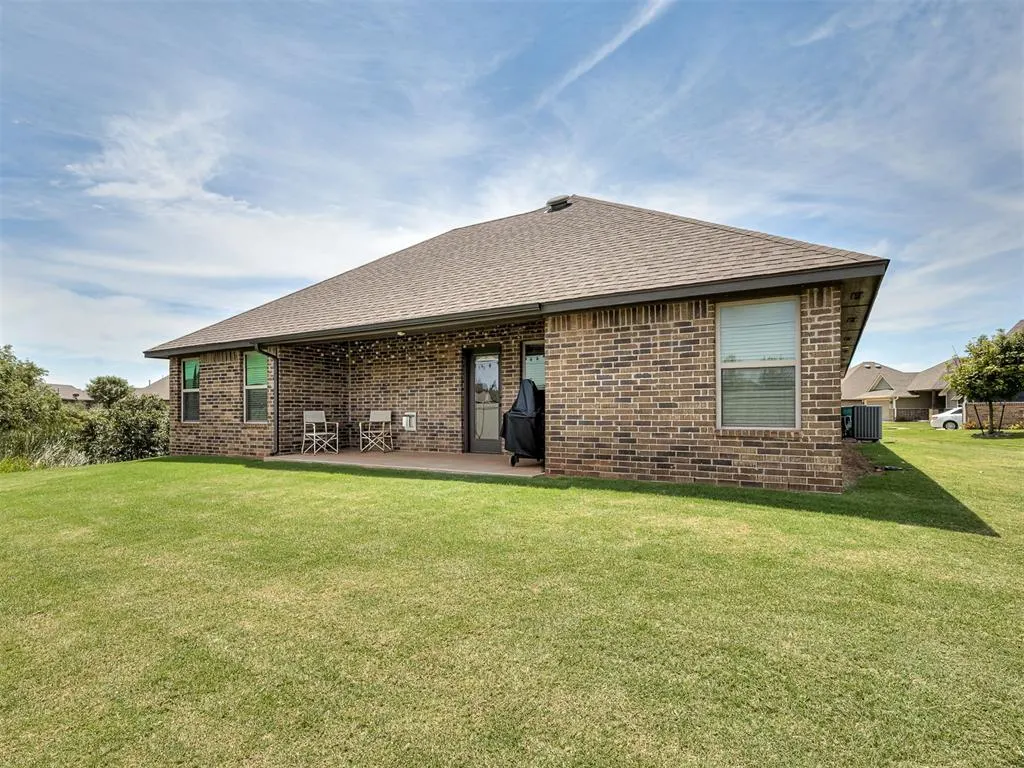 Photo 44 — 2901 NW 188th Street, Edmond, OK 73012