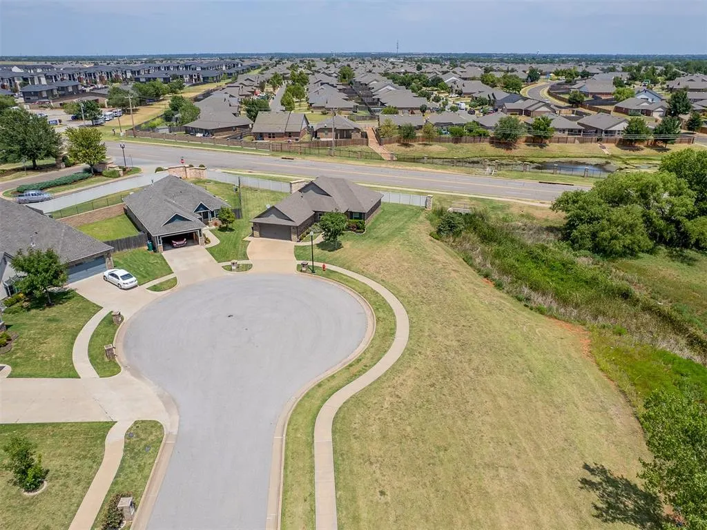 Photo 48 — 2901 NW 188th Street, Edmond, OK 73012
