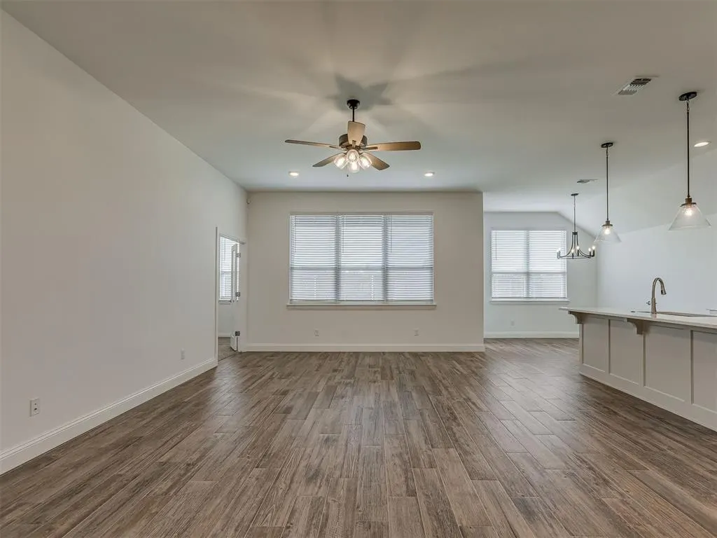 Photo 16 — 204 Ivory Drive, Yukon, OK 73099