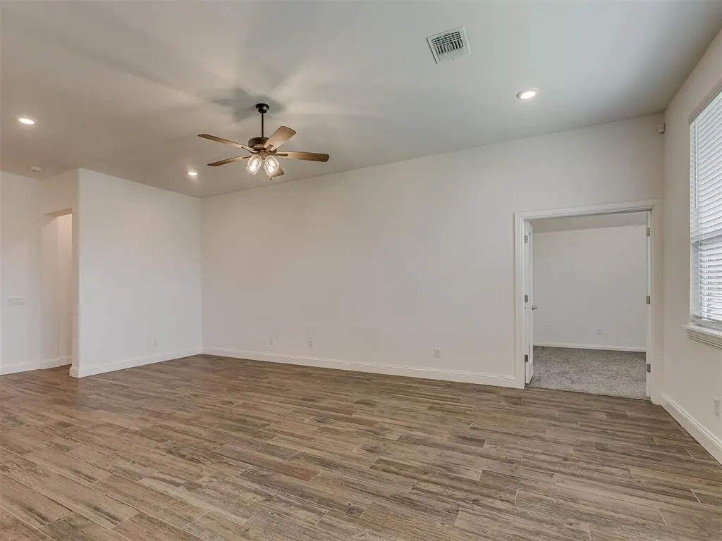 Photo 17 — 204 Ivory Drive, Yukon, OK 73099