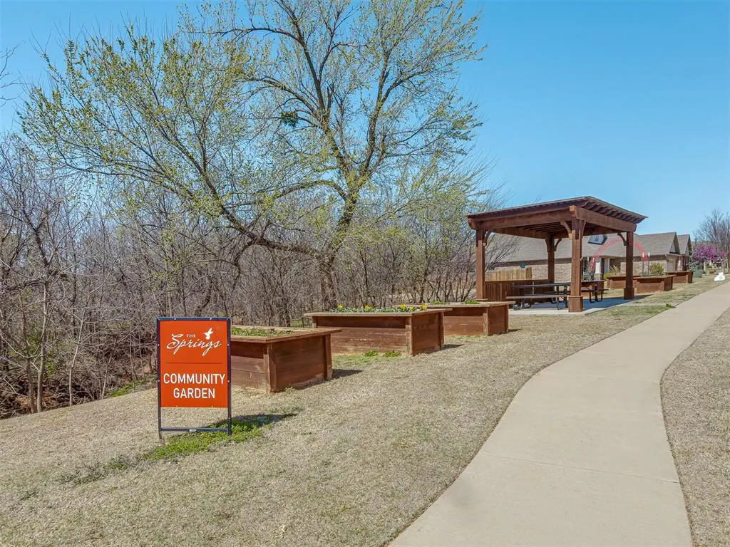 Photo 39 — 204 Ivory Drive, Yukon, OK 73099