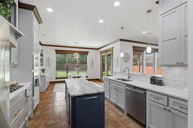 Photo 7 — 4516 Boulder Bridge Way, Edmond, OK 73034