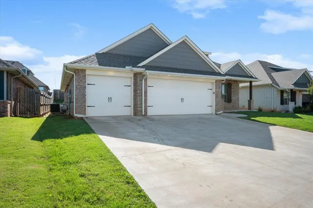Photo 3 — 3508 Grady Lane, Moore, OK 73160