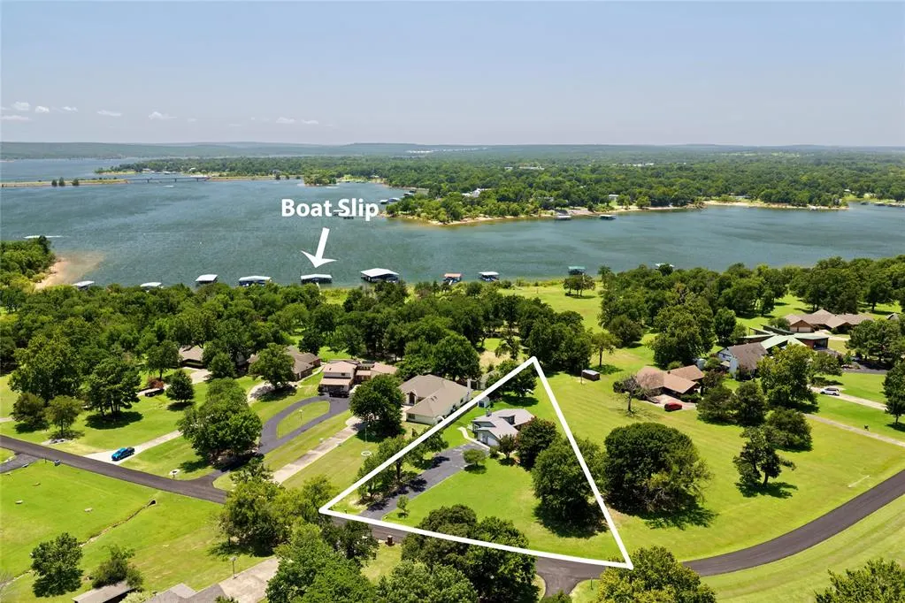 Photo 2 — 157 N Spinnaker Run, Stigler, OK 74462