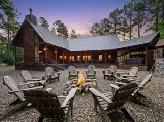 Photo 2 — 47 Red Berry Trail, Broken Bow, OK 74728