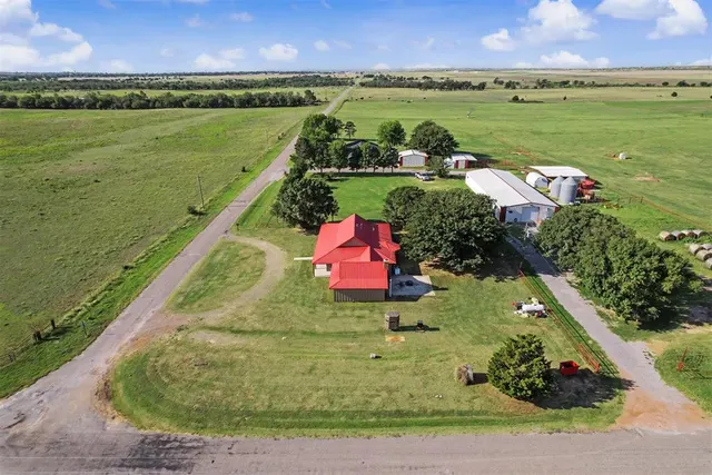 Photo 4 — 22982 N County Road 1940 Road, Mangum, OK 73554