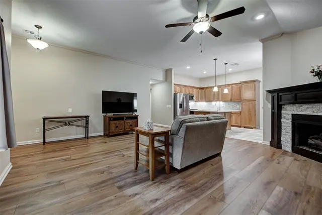 Photo 6 — 1213 Laurel Creek Drive, Yukon, OK 73099