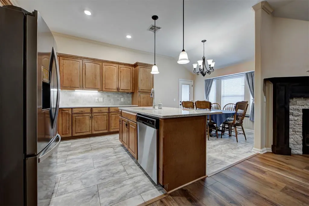 Photo 9 — 1213 Laurel Creek Drive, Yukon, OK 73099