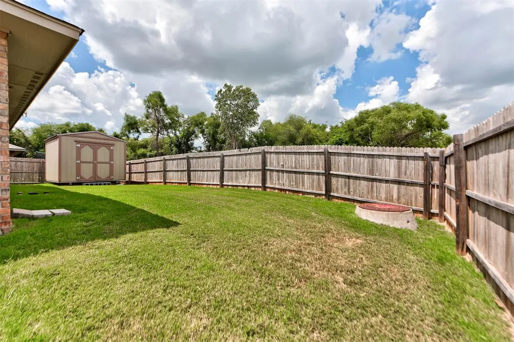 Photo 36 — 1213 Laurel Creek Drive, Yukon, OK 73099