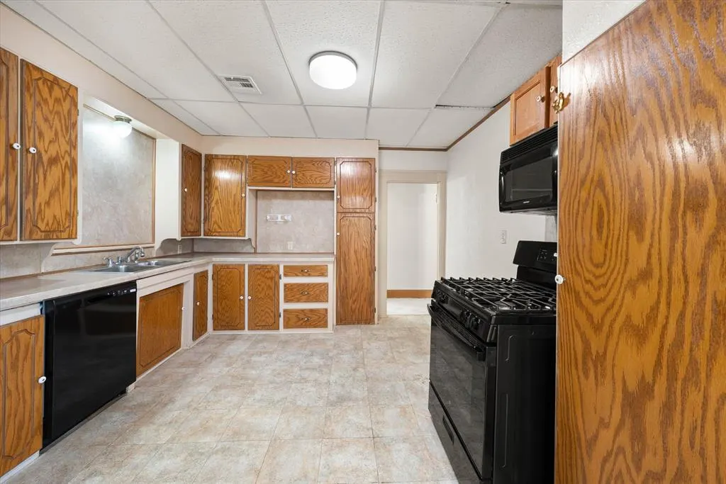 Photo 10 — 2533 SW Grand Boulevard, Oklahoma City, OK 73119