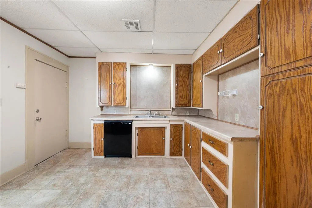 Photo 15 — 2533 SW Grand Boulevard, Oklahoma City, OK 73119