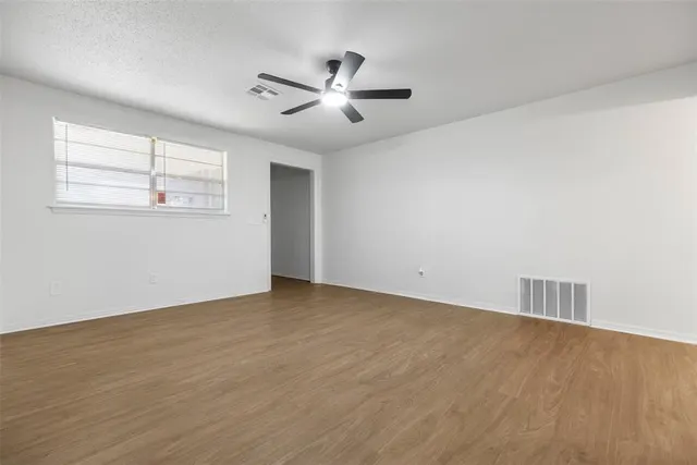 Photo 4 — 4101 SE 14th Street, Oklahoma City, OK 73115