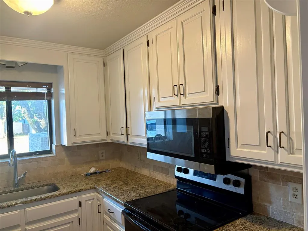 Photo 4 — 3816 Havenbrook Circle, Norman, OK 73072