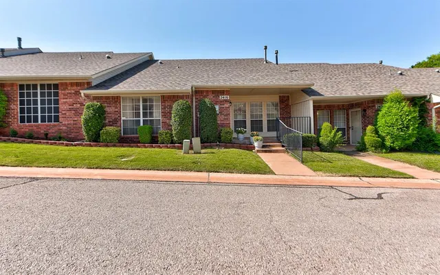 Photo 3 — 2416 Glenrock, Edmond, OK 73012