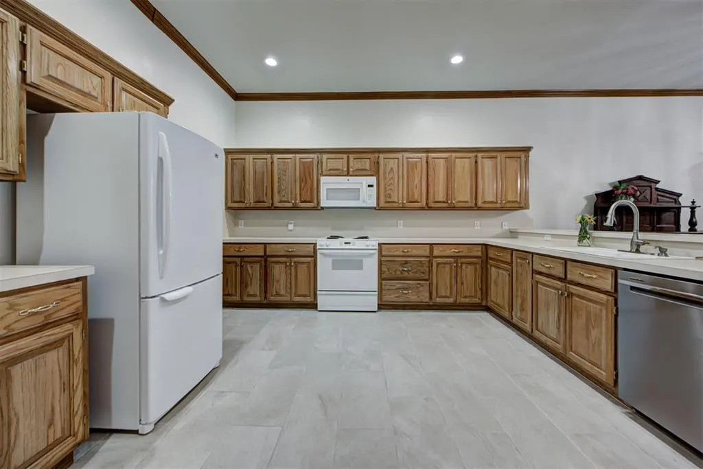 Photo 21 — 2416 Glenrock, Edmond, OK 73012