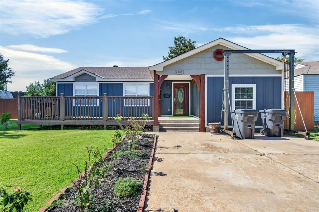 Front exterior — 6300 NW 37th Street, Bethany, OK 73008